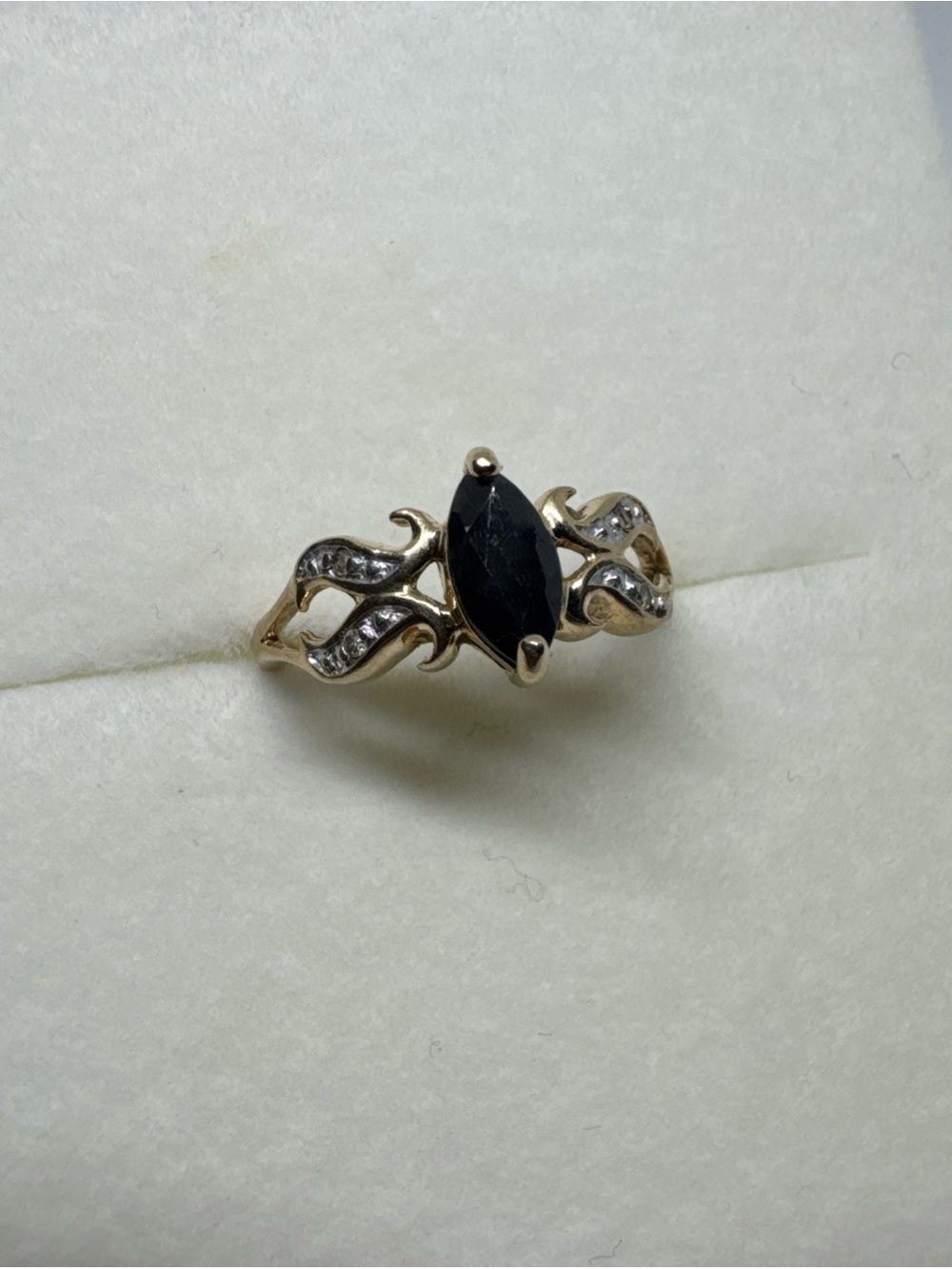 Vintage 10K Solid Yellow White Two Tone Gold Blue Sapphire Size 6 Ring Band